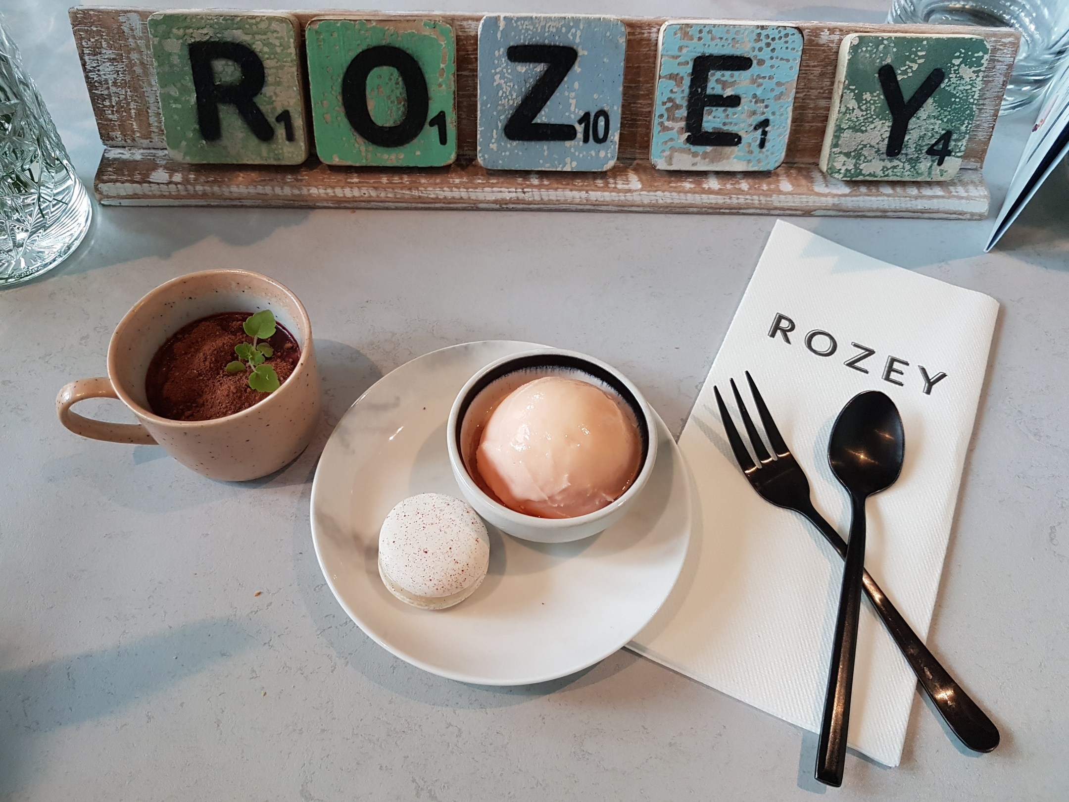 Discover Rotterdam’s First All-Inclusive Vegan Restaurant rozey